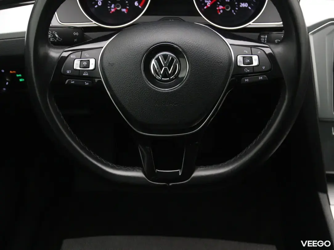 Volkswagen Passat 2 110kW