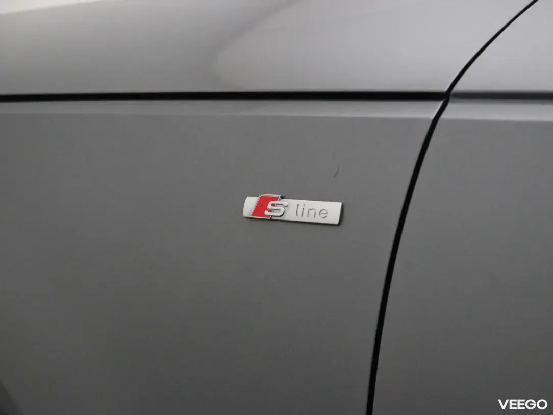 Audi A4 2 140kW