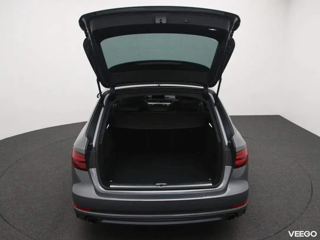 Audi A4 2 140kW