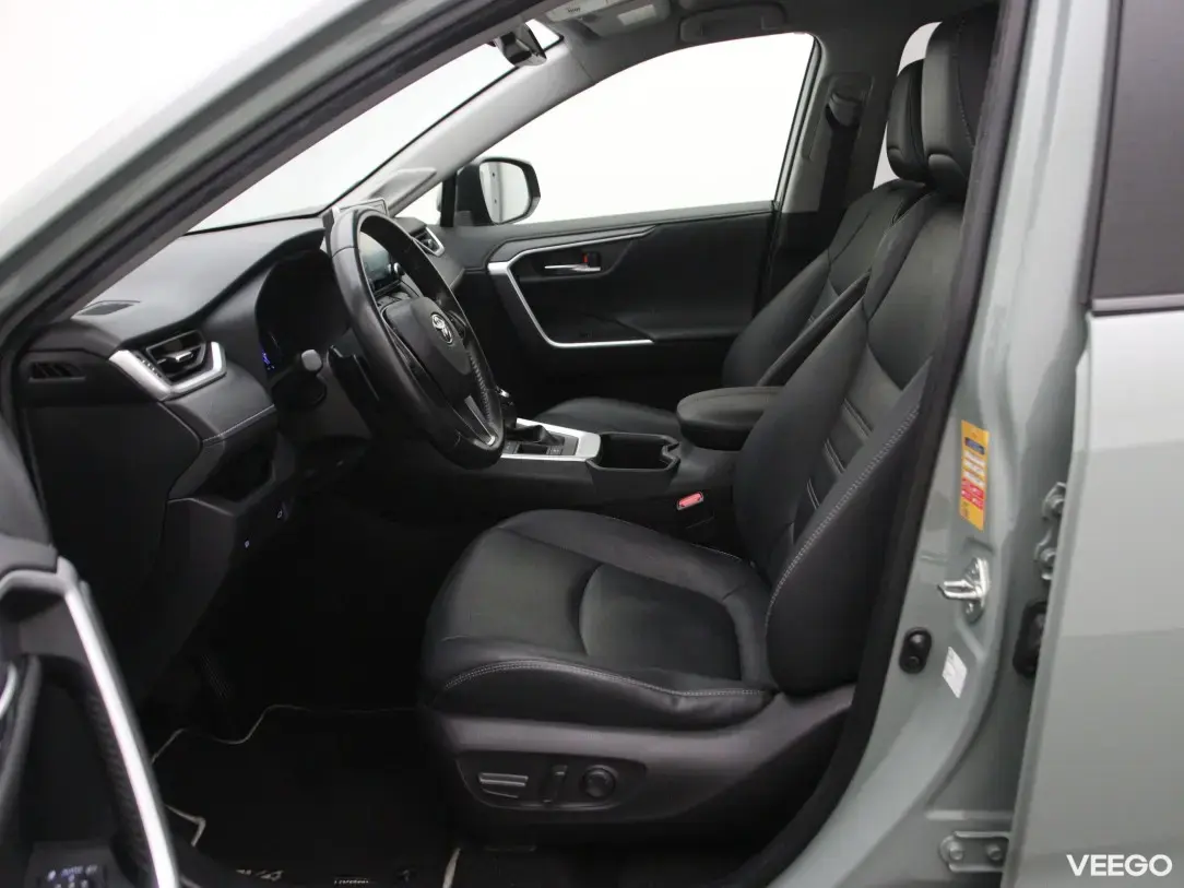 Toyota rav-4 2.5 131kW