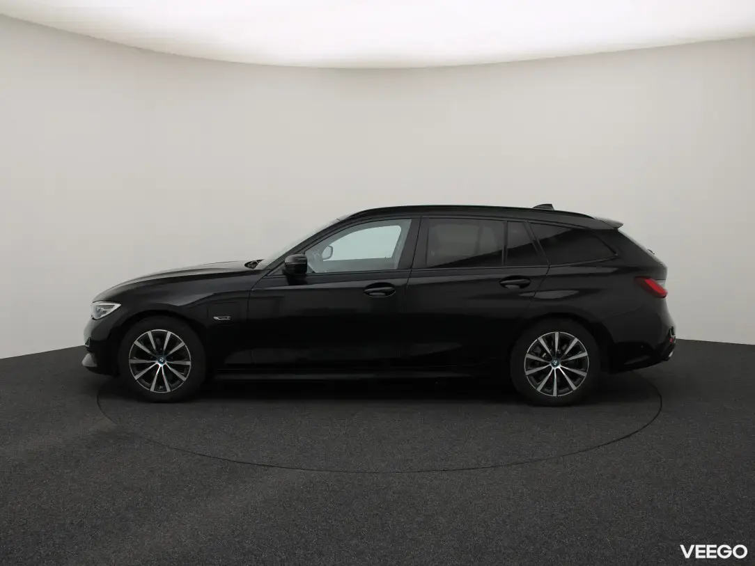BMW 320 2 120kW