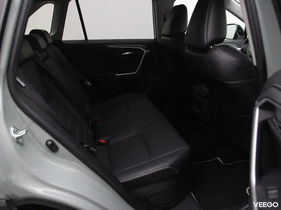 Toyota rav-4 2.5 131kW