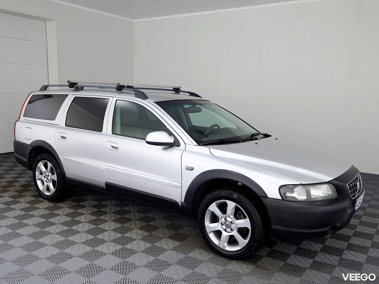 Volvo XC70 2.4 121kW