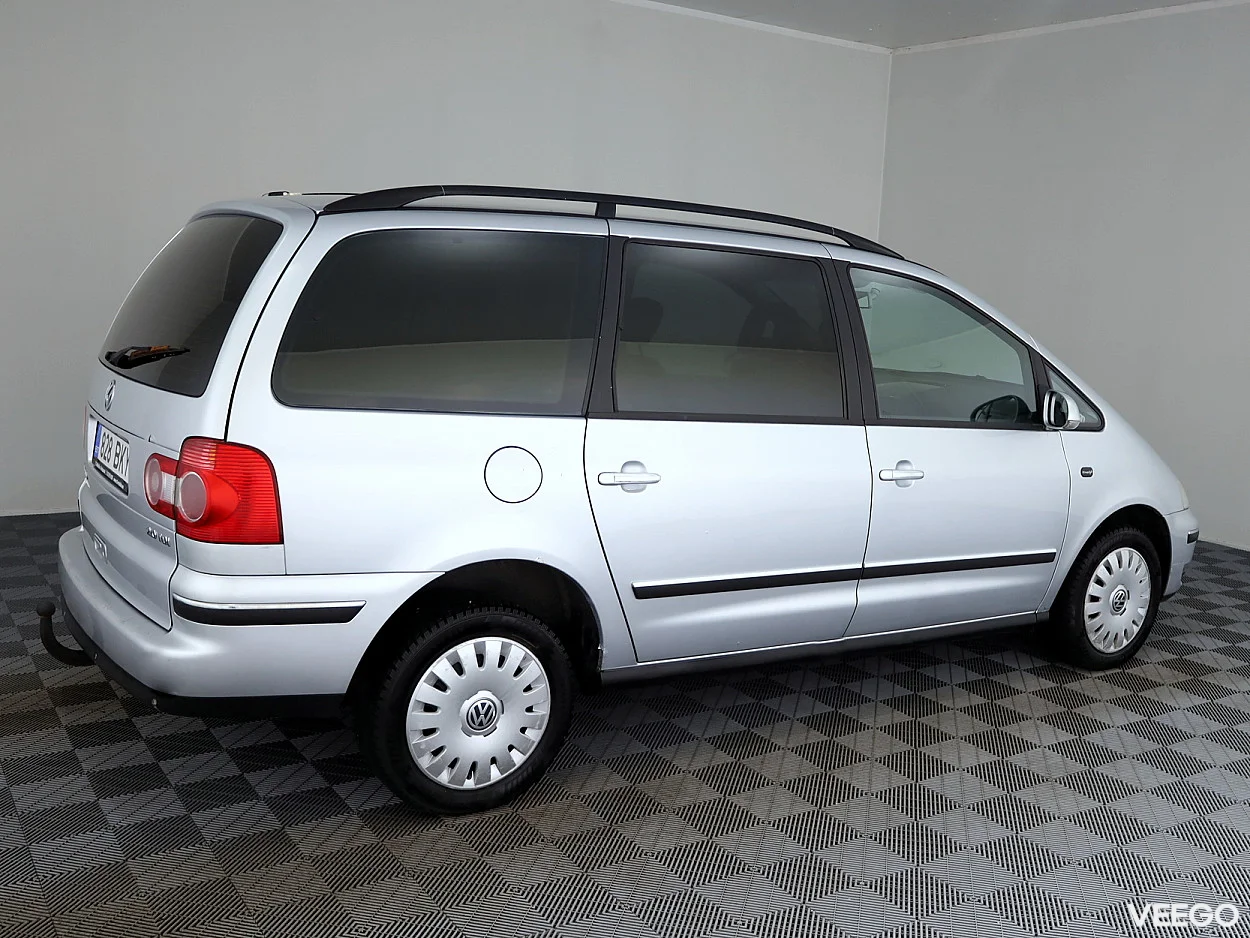 Volkswagen Sharan 2.0 104kW
