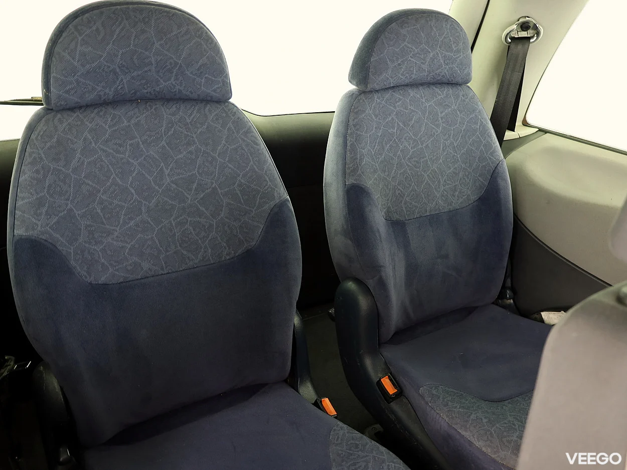Volkswagen Sharan 2.0 104kW