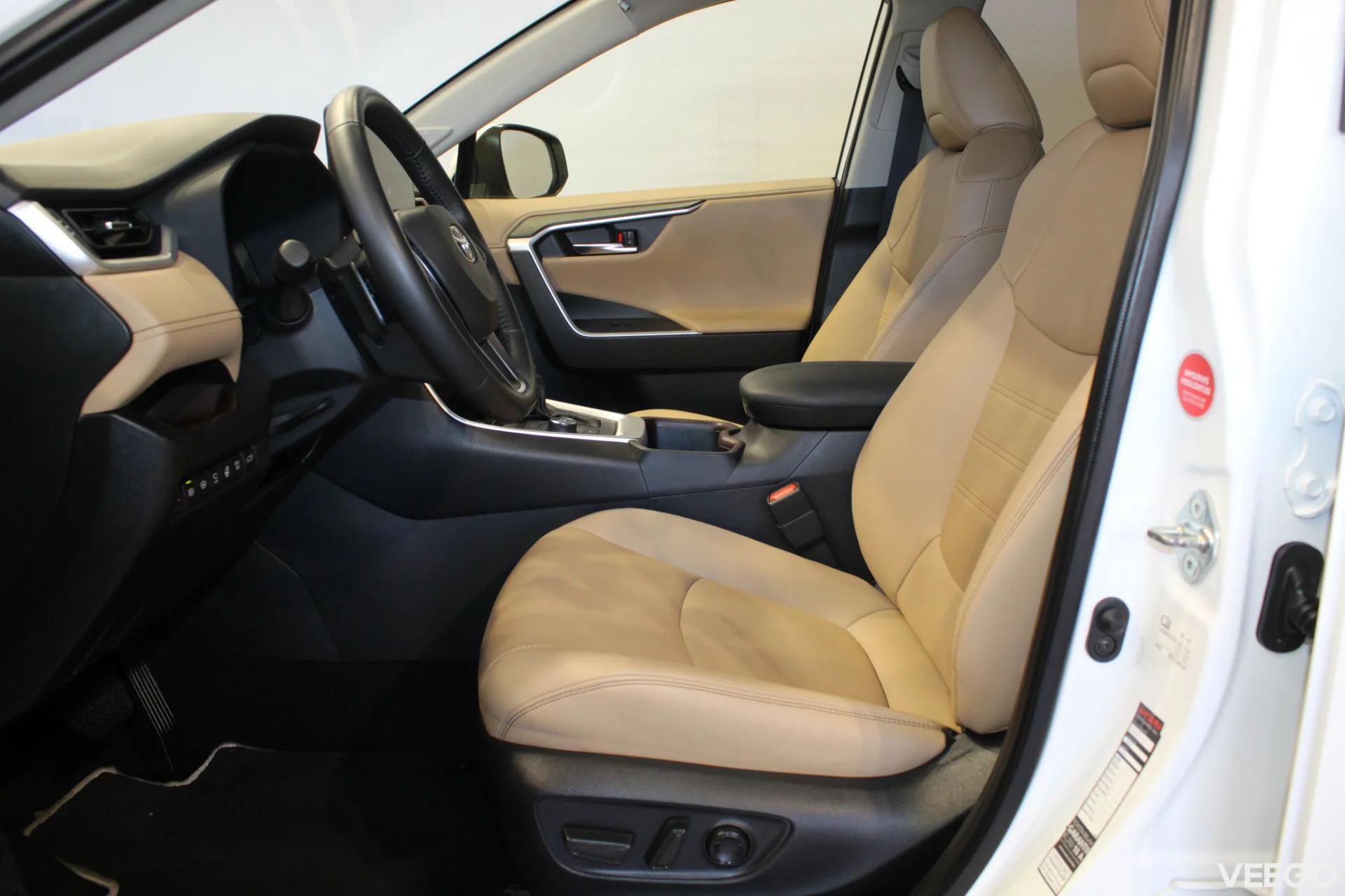 Toyota RAV4 Premium Plus AWD 2.5 131kW