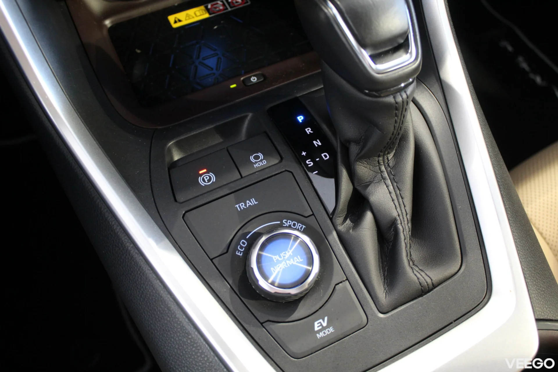Toyota RAV4 Premium Plus AWD 2.5 131kW