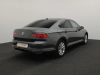 Volkswagen Passat 1.4 160kW thumbnail