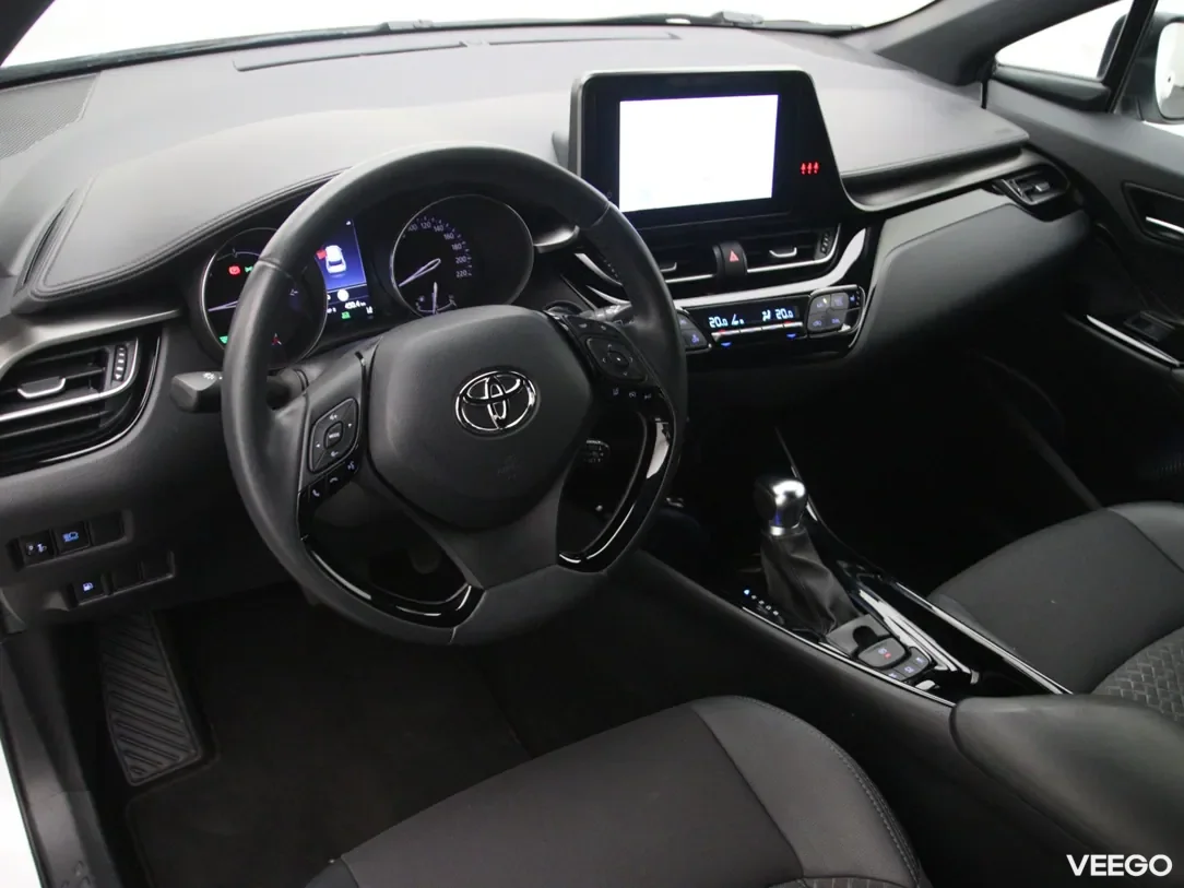 Toyota C-HR 1.8 90kW
