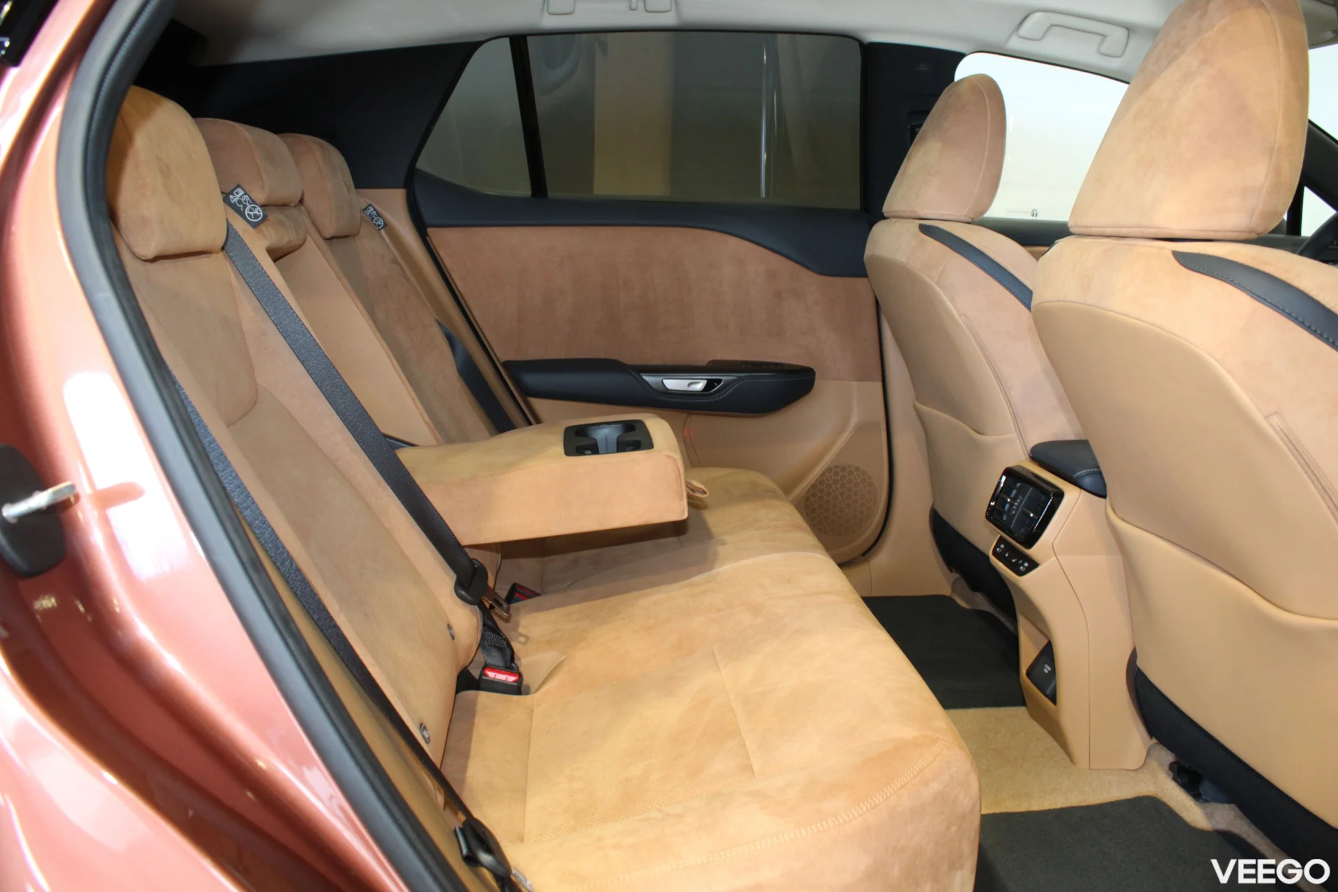 Lexus RZ 450e Luxury AWD 132kW
