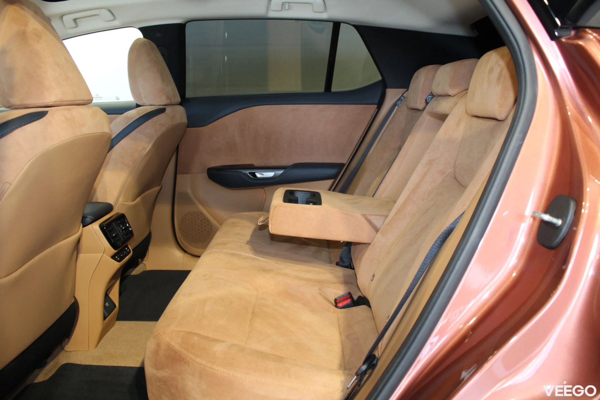 Lexus RZ 450e Luxury AWD 132kW