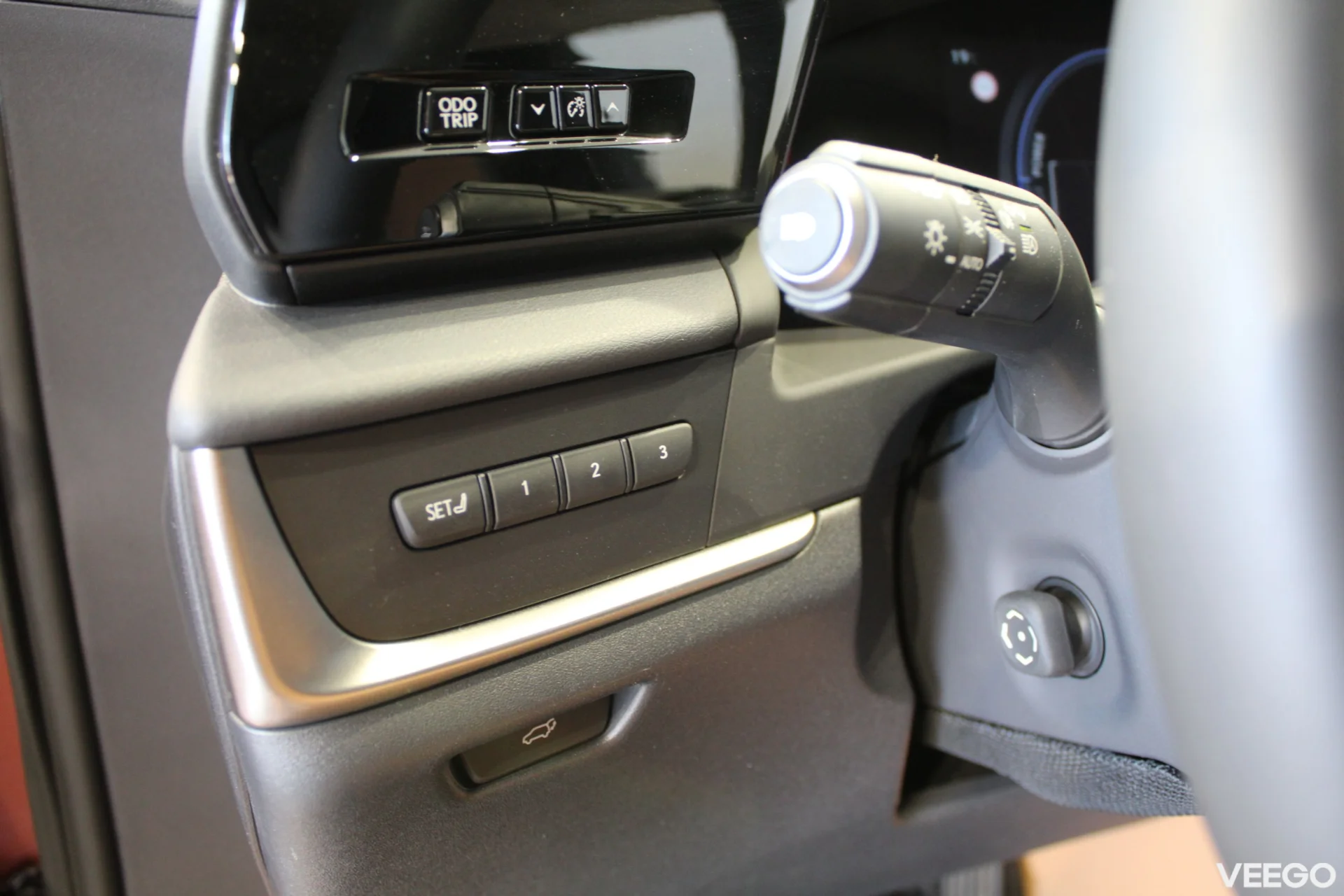 Lexus RZ 450e Luxury AWD 132kW