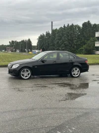 Mercedes-Benz C220 CDI BlueEfficiency 2.1 125kW 2.1 125kW thumbnail