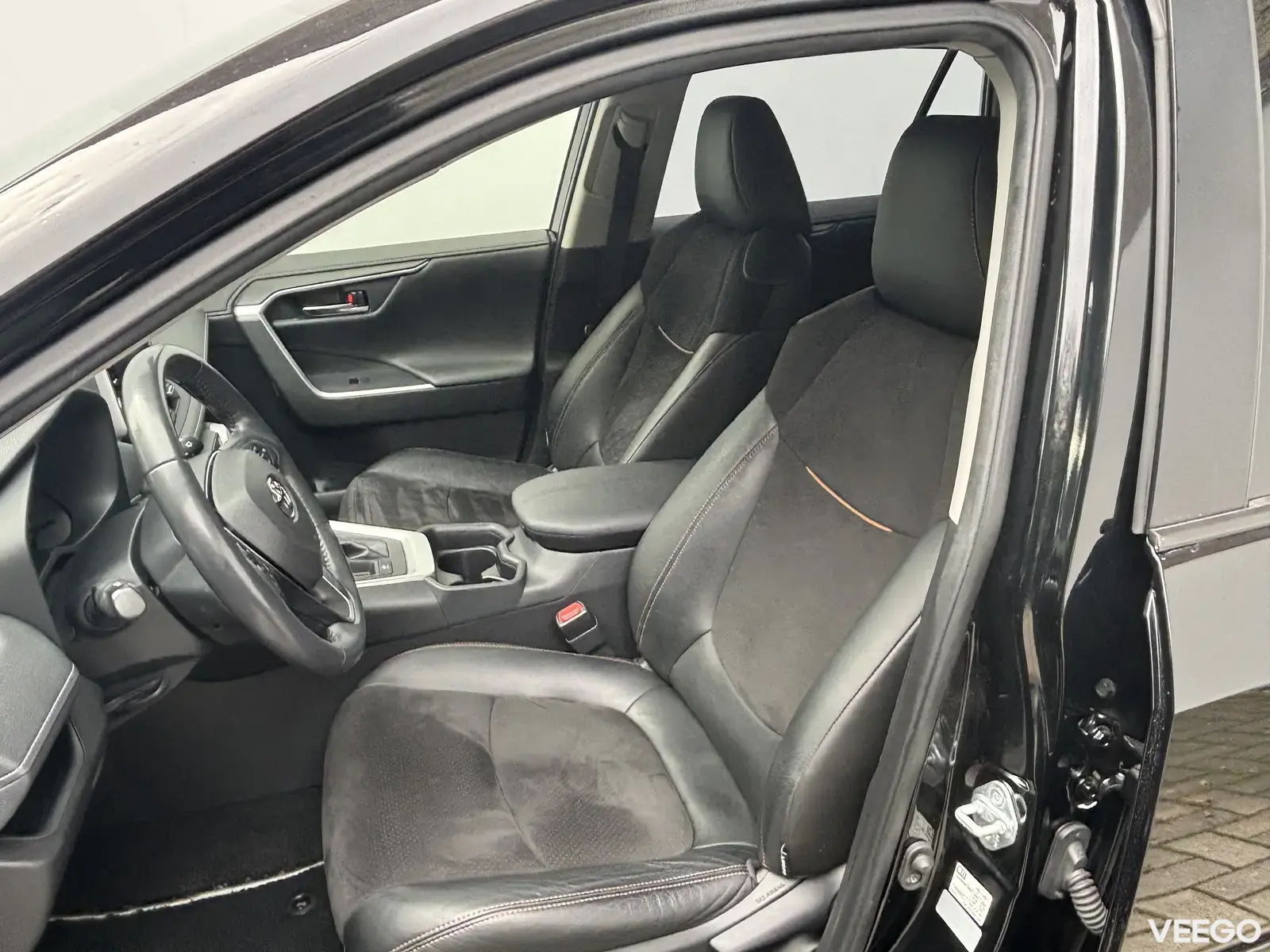 Toyota RAV4 2.5 131kW