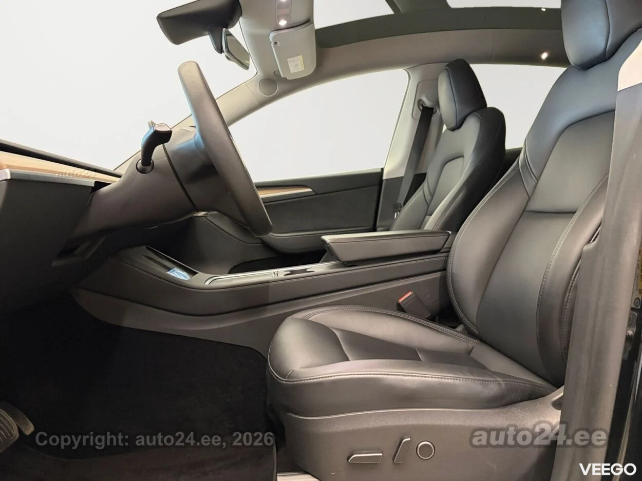 Tesla Model Y AWD Dual Motor Long Range 153kW