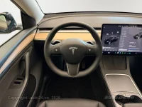 Tesla Model Y AWD Dual Motor Long Range 153kW thumbnail