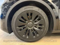 Tesla Model Y AWD Dual Motor Long Range 153kW thumbnail