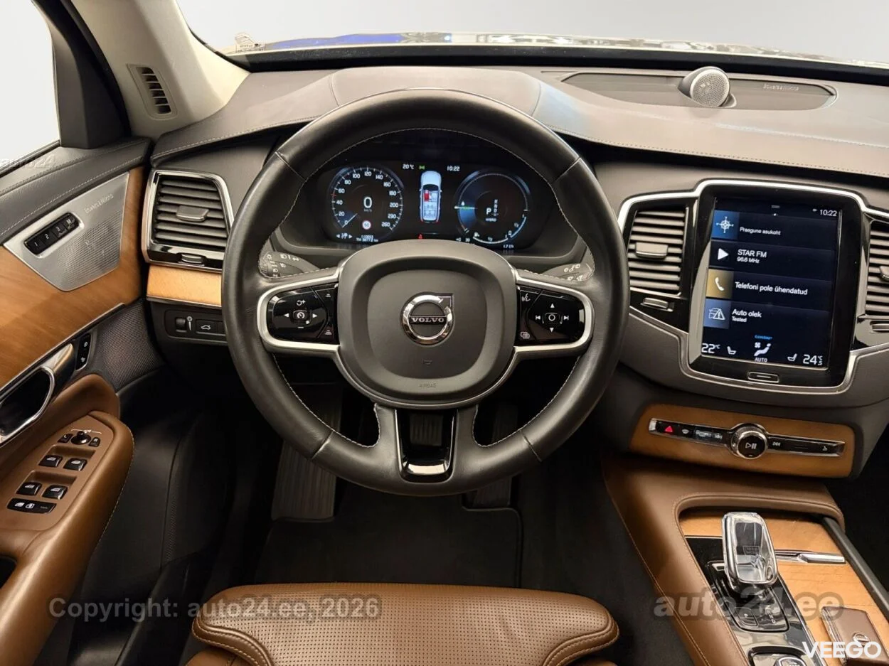 Volvo XC90 AWD T8 Inscription B&W 2 223kW
