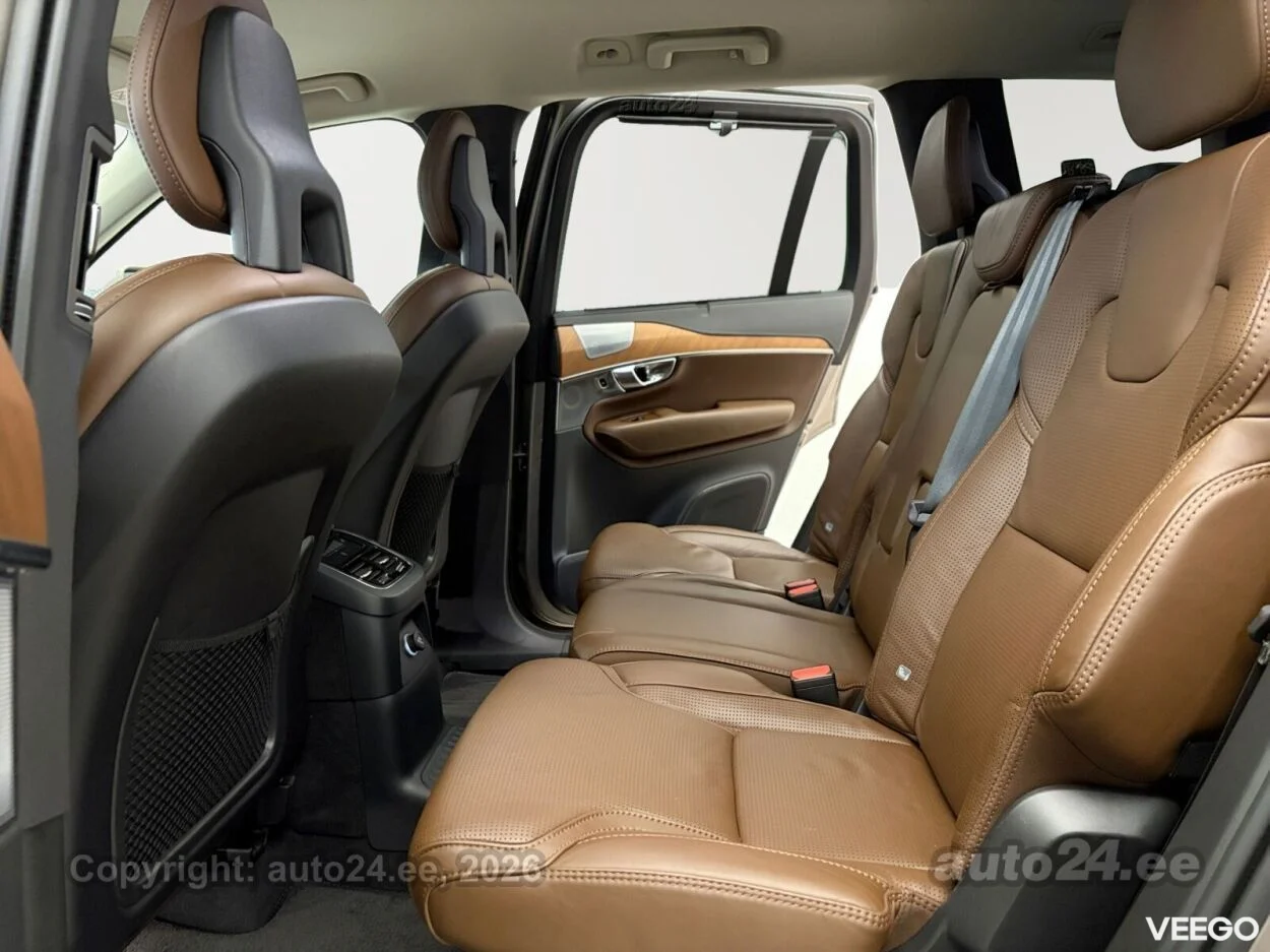Volvo XC90 AWD T8 Inscription B&W 2 223kW