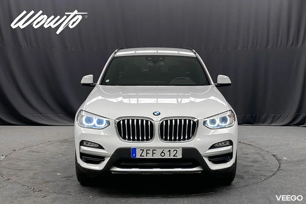 BMW X3 xDrive20i 184HK X-Line /Drag /HiFi 135kW