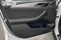 BMW X3 xDrive20i 184HK X-Line /Drag /HiFi 135kW thumbnail