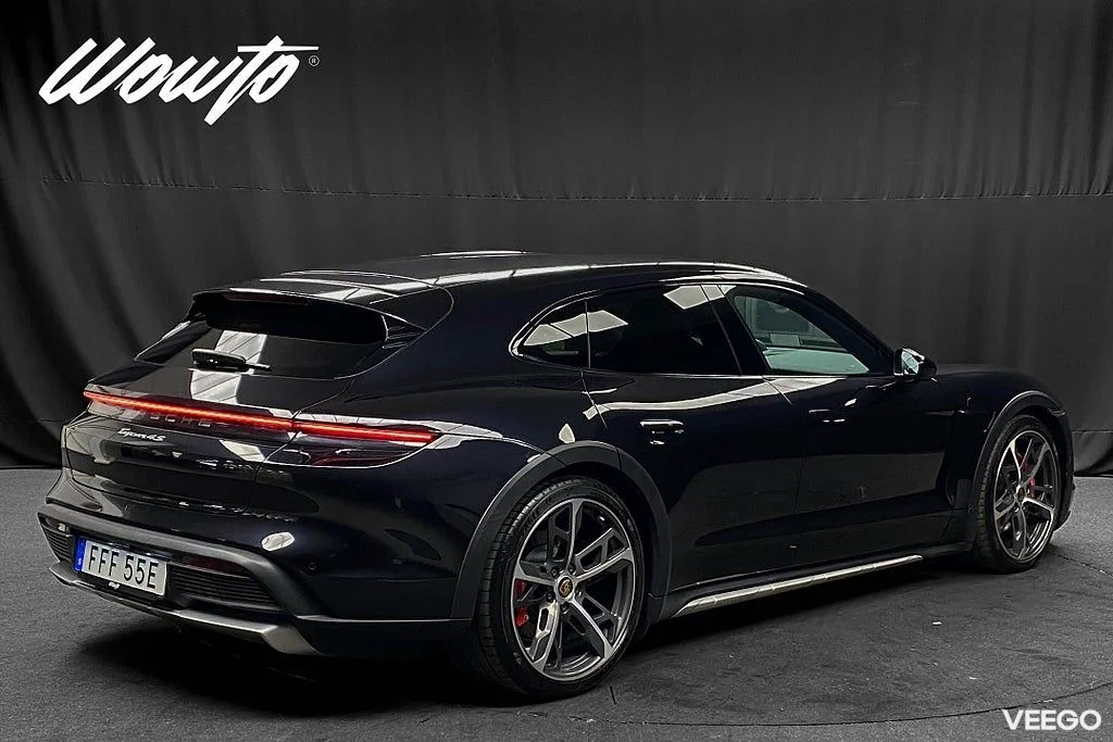 Porsche Taycan 4S Cross Turismo 571HK /HuD /18-Vägs /Se Spec 420kW