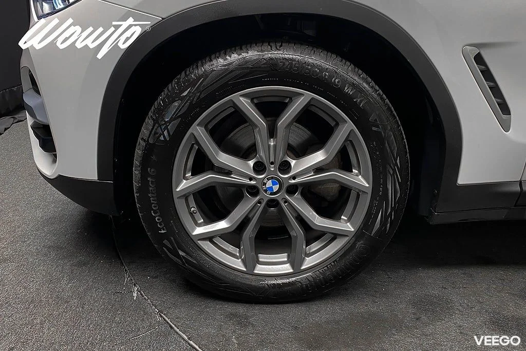 BMW X3 xDrive20i 184HK X-Line /Drag /HiFi 135kW
