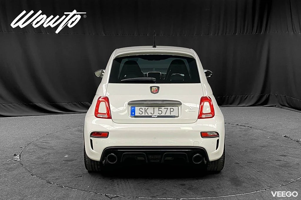 Abarth 595 Esseesse 180HK /Akrapovic /Skalstolar/ Kolfiber 132kW