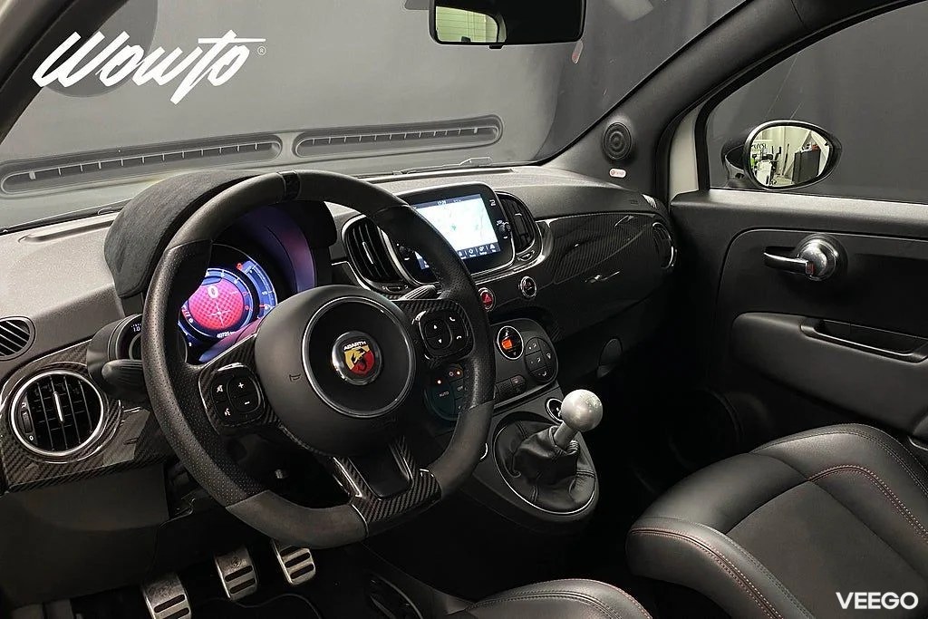 Abarth 595 Esseesse 180HK /Akrapovic /Skalstolar/ Kolfiber 132kW