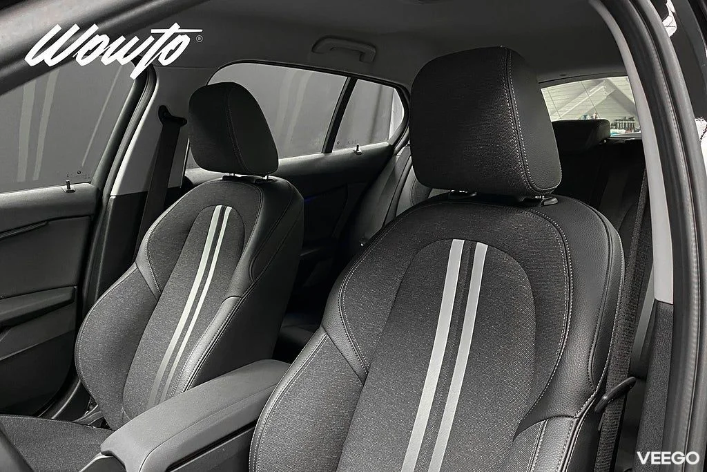 BMW 118 i 136HK Sport Line /Navi /Cockpit /PDC 100kW