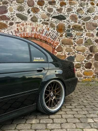 BMW 540 4.4 210kW thumbnail