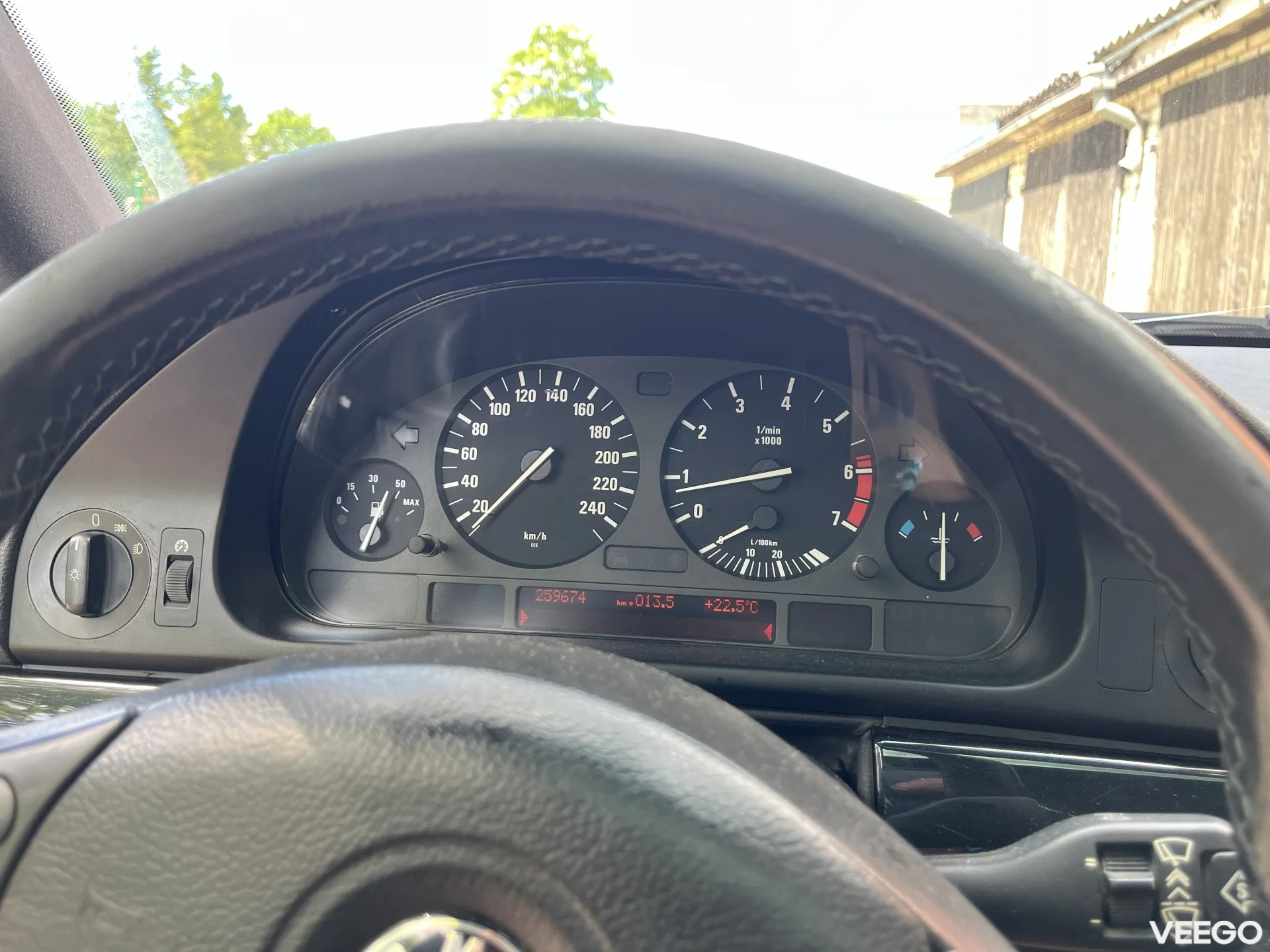 BMW 540 4.4 210kW