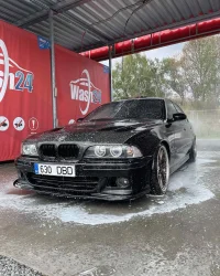 BMW 540 4.4 210kW thumbnail