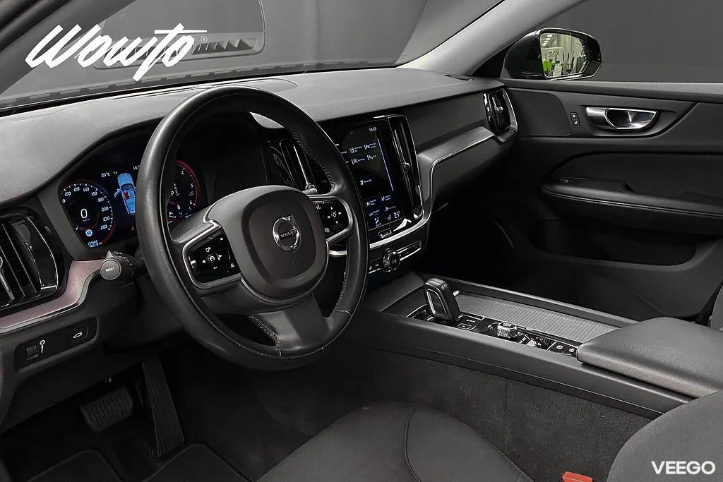 Volvo V60 B4 197HK Momentum Adv /Drag /Värmare 145kW
