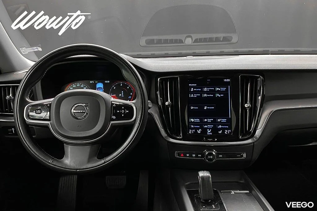 Volvo V60 B4 197HK Momentum Adv /Drag /Värmare 145kW