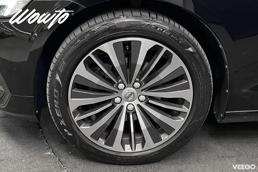 Volvo V60 B4 197HK Momentum Adv /Drag /Värmare 145kW