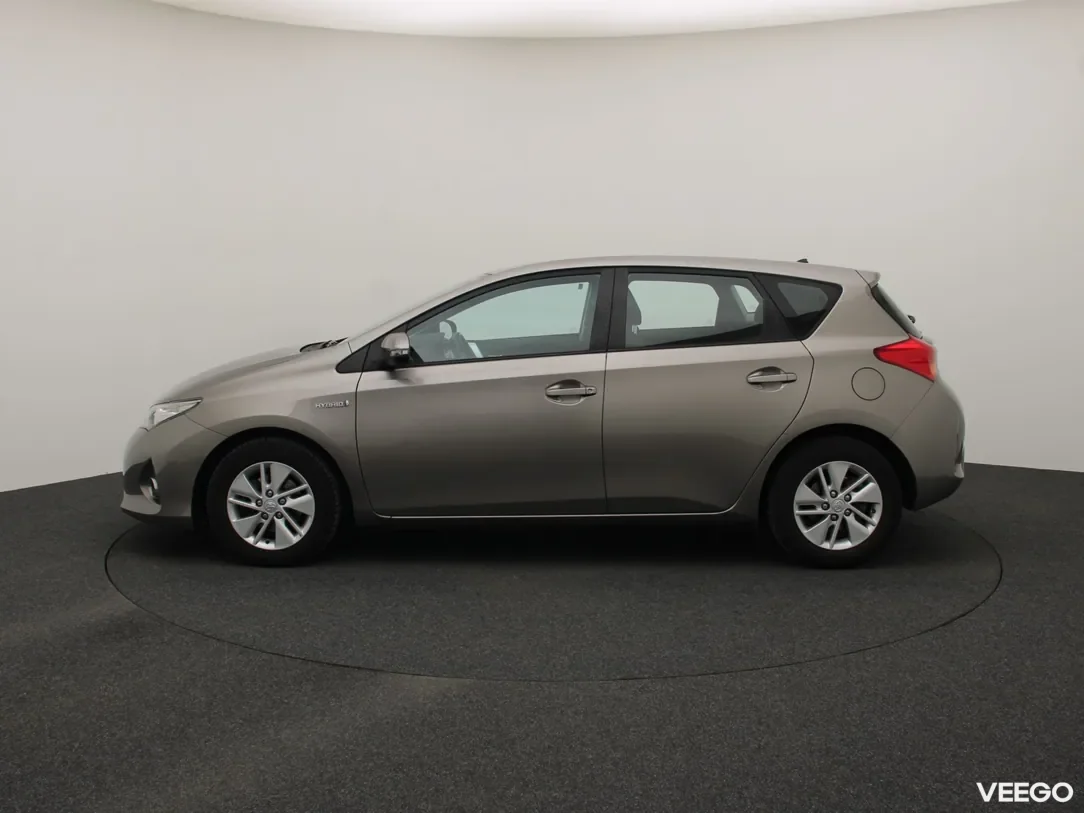 Toyota Auris 1.8 100kW