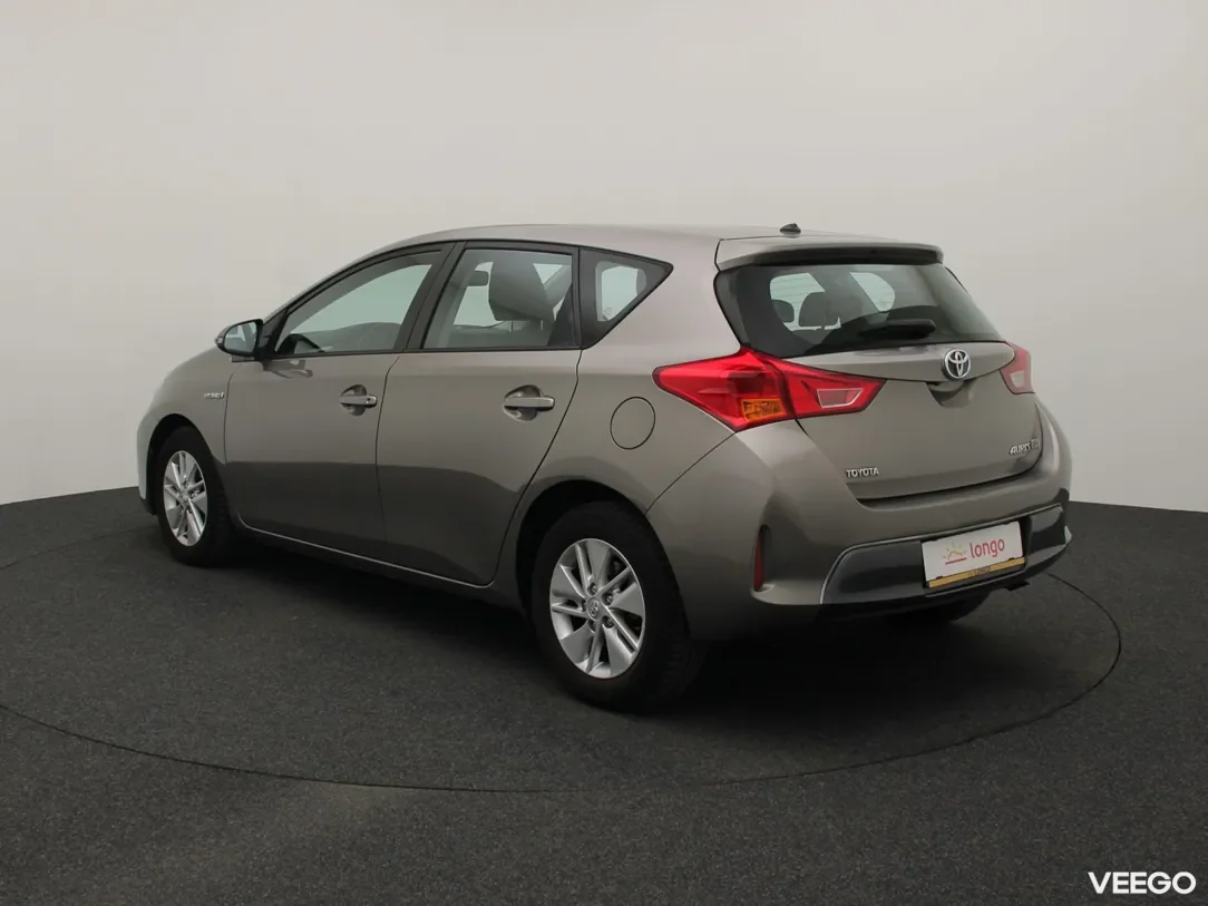Toyota Auris 1.8 100kW