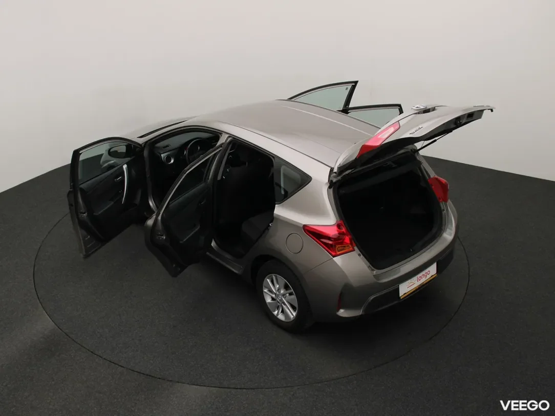Toyota Auris 1.8 100kW