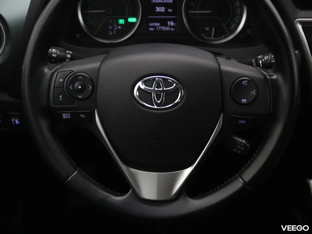 Toyota Auris 1.8 100kW