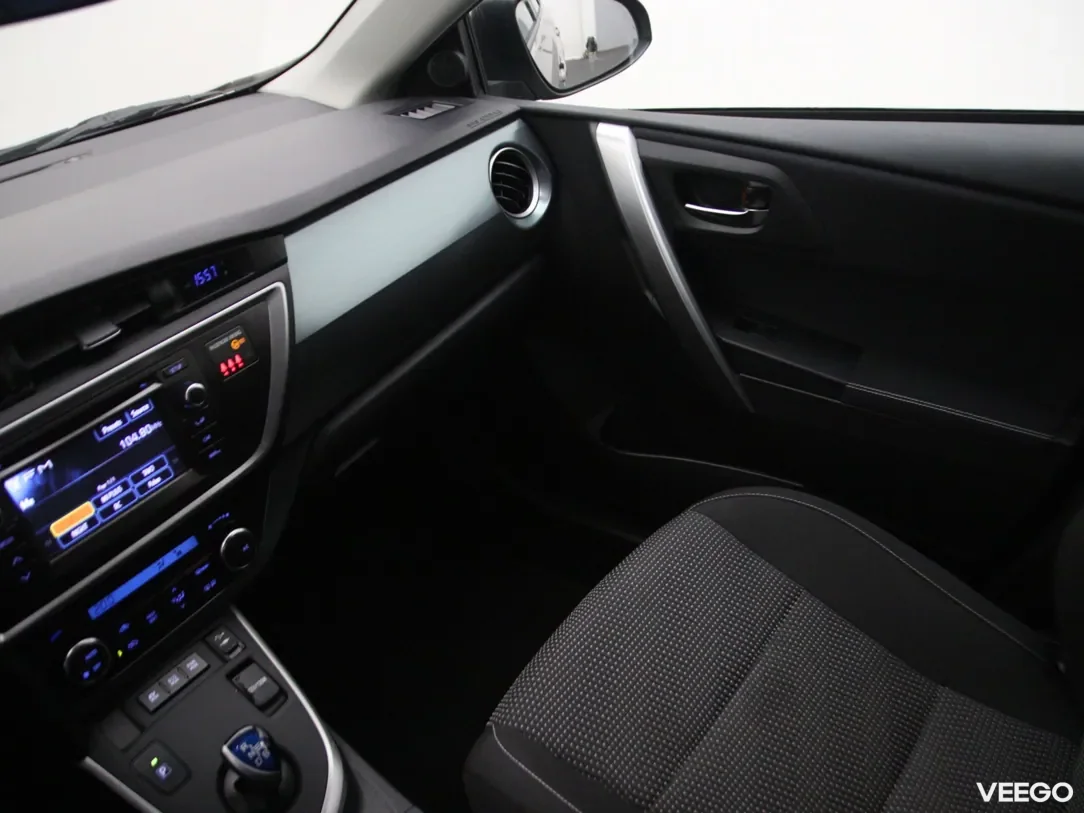 Toyota Auris 1.8 100kW