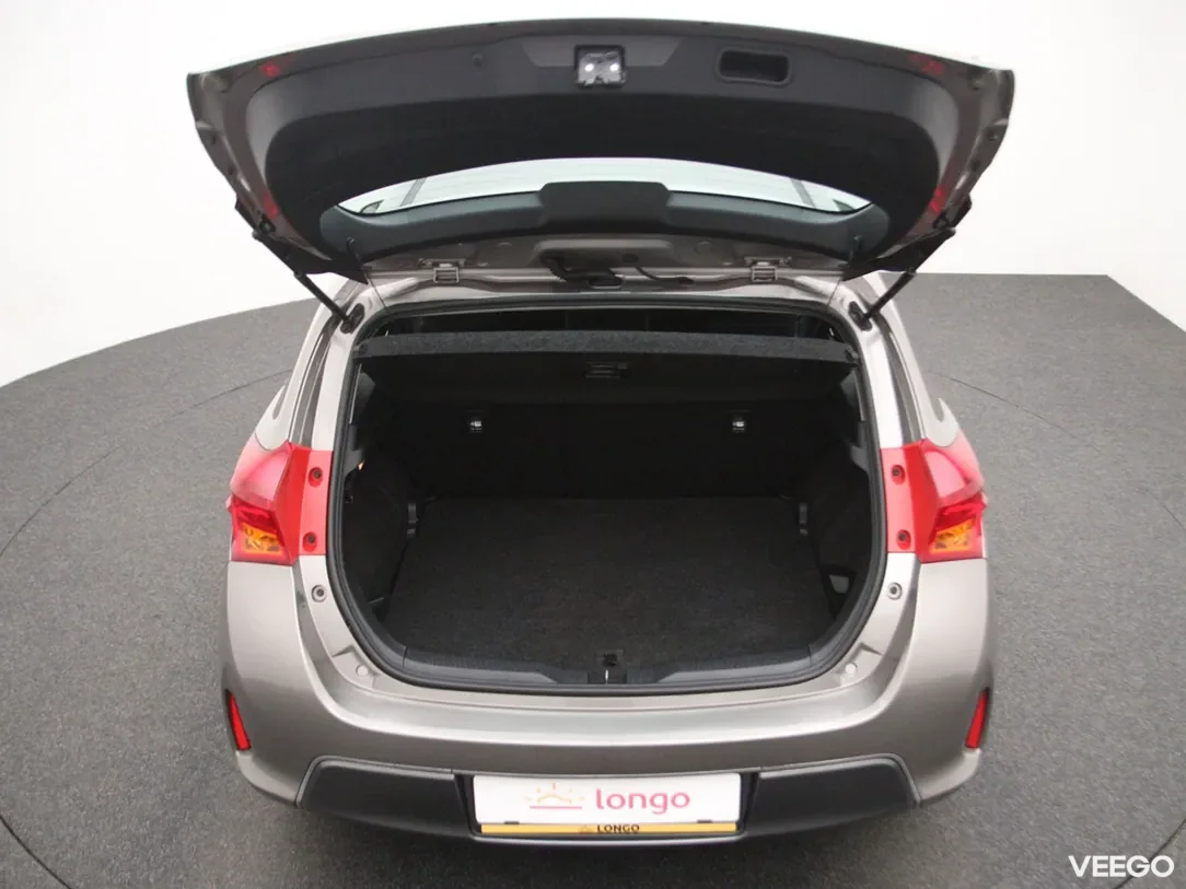 Toyota Auris 1.8 100kW