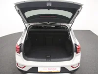 Volkswagen T-Roc 2 110kW thumbnail