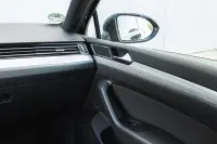 Volkswagen Passat 160kW thumbnail