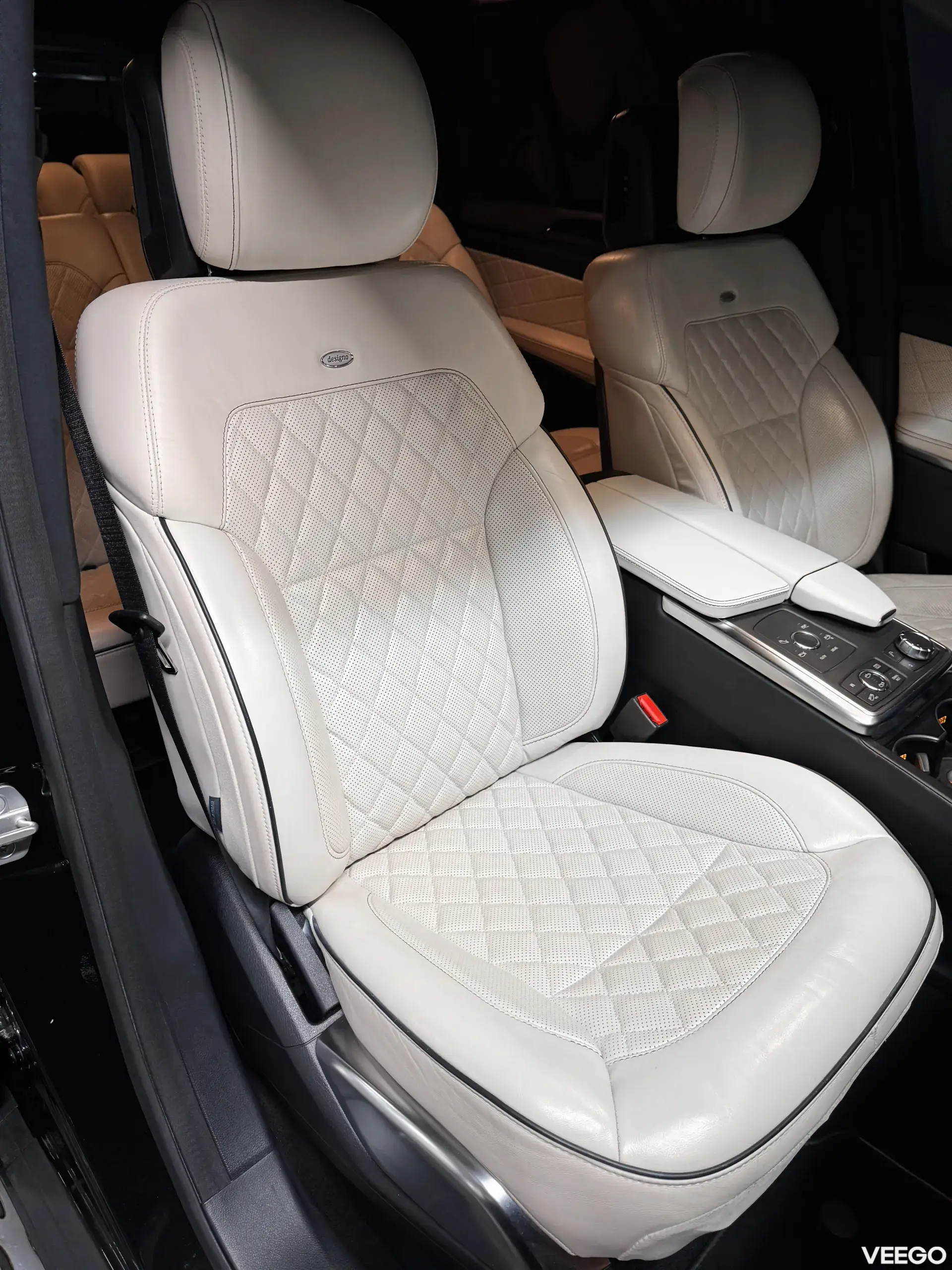 Mercedes-Benz GL550 AMG 4Matic Designo 4.7 320kW