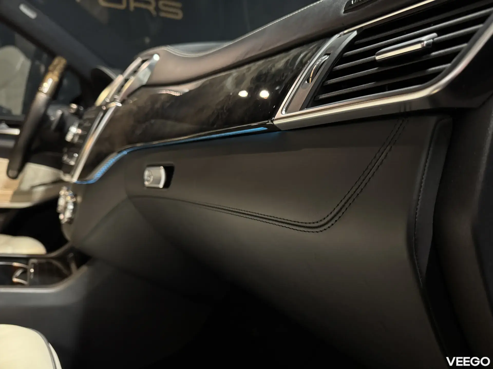Mercedes-Benz GL550 AMG 4Matic Designo 4.7 320kW