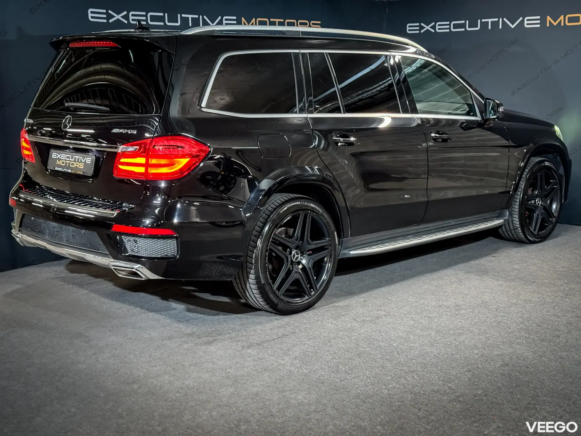 Mercedes-Benz GL550 AMG 4Matic Designo 4.7 320kW