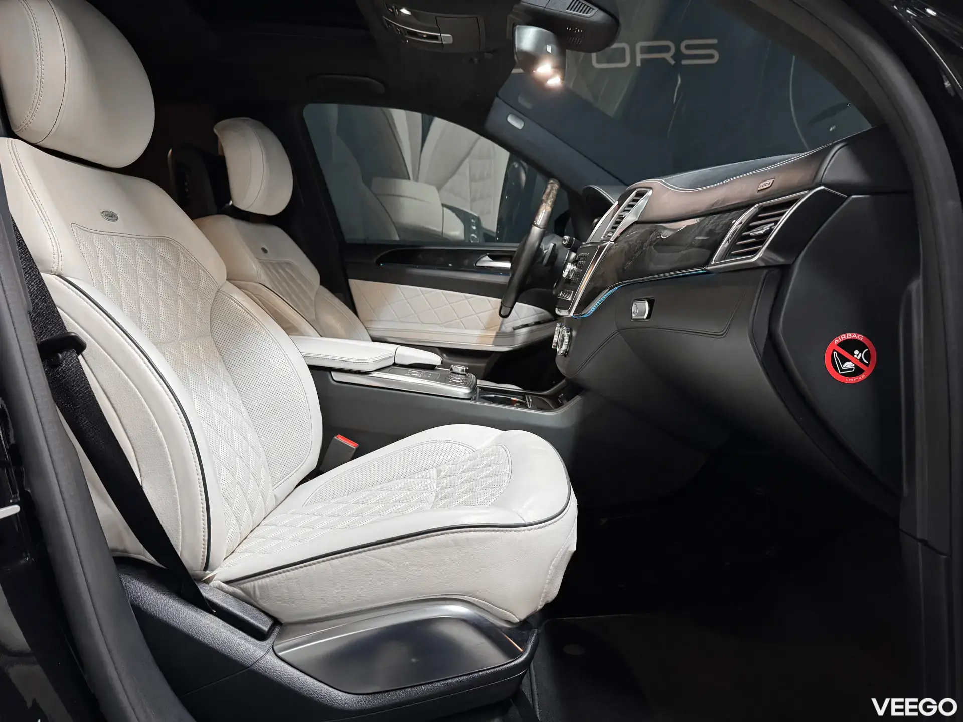 Mercedes-Benz GL550 AMG 4Matic Designo 4.7 320kW