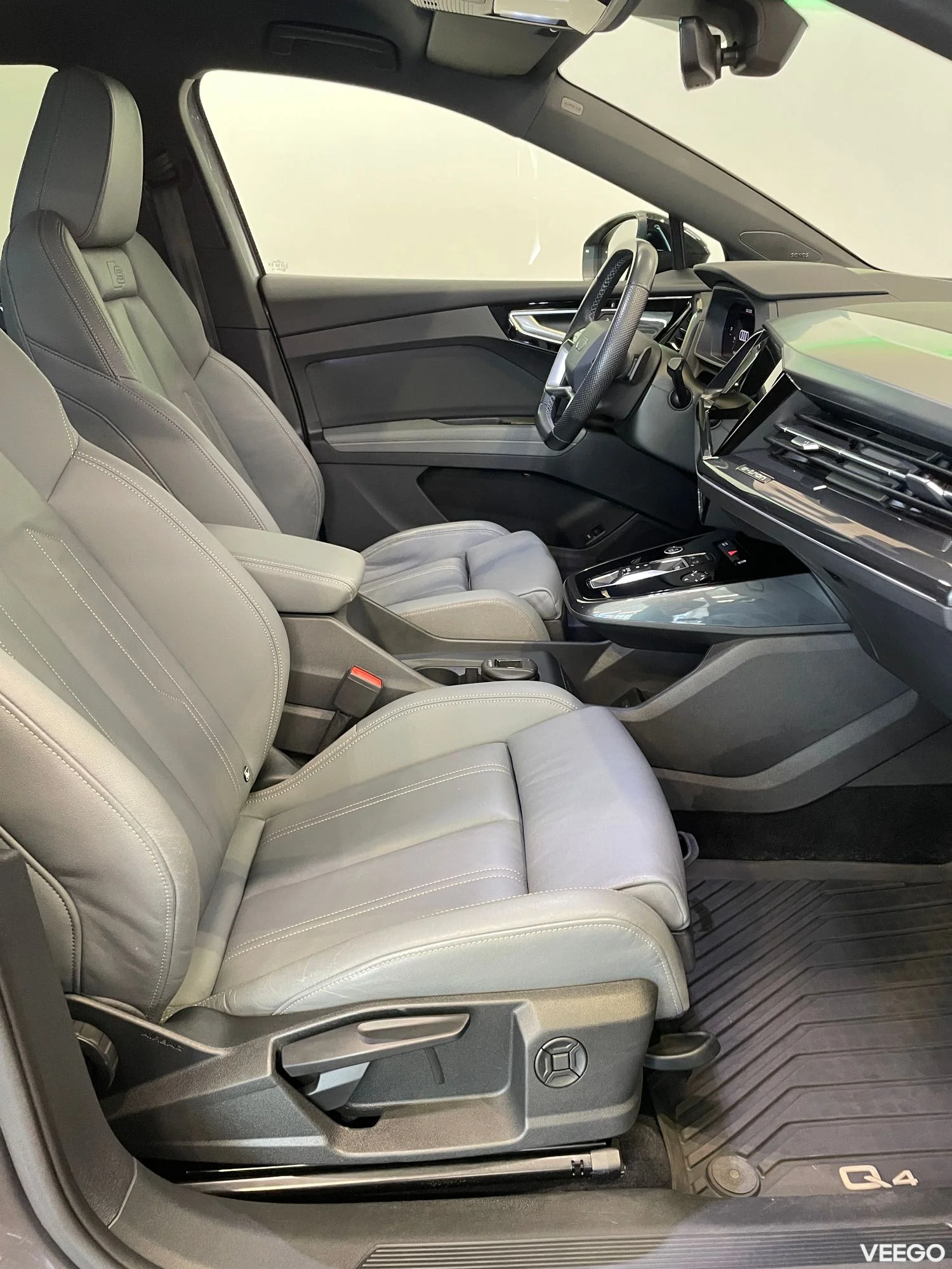 Audi Q4 e-tron 50 Quattro 77kW