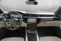 Audi Q8 250kW thumbnail
